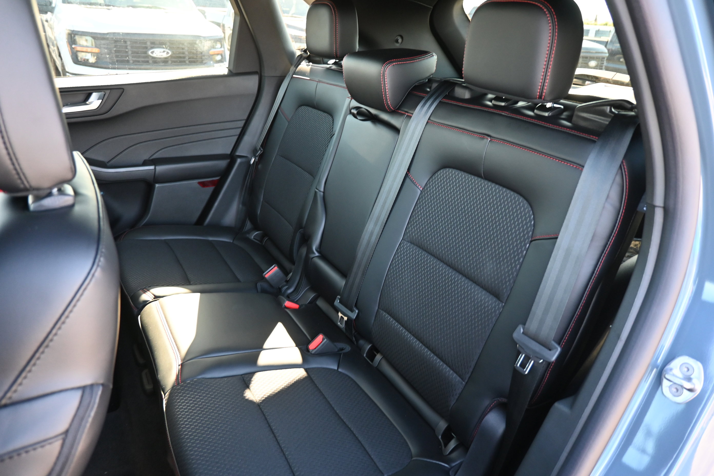 New 2026 Ford Escape ST-Line w/ Tech Pack #1 image 32