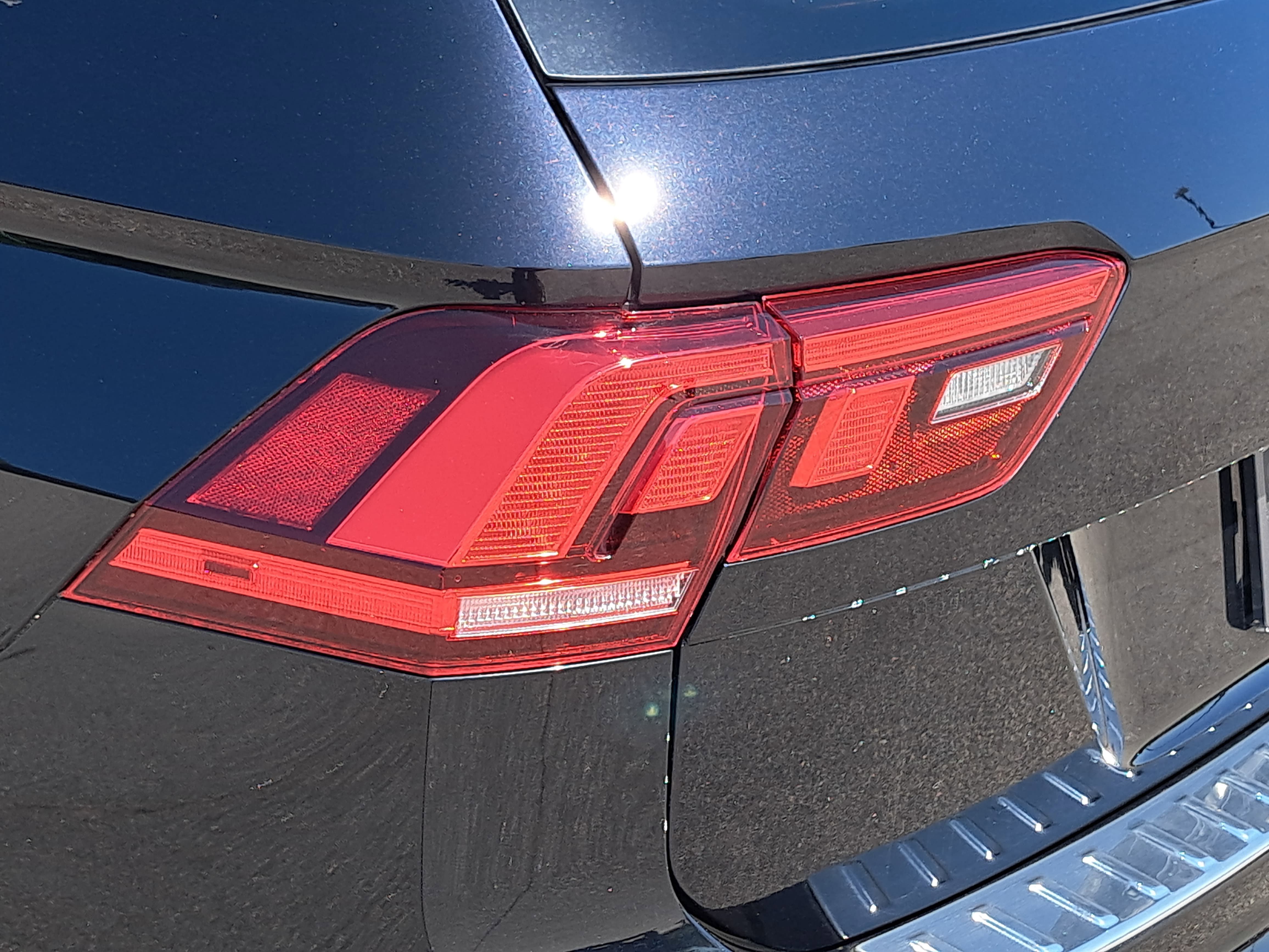 Certified 2023 Volkswagen Tiguan S FWD image 31