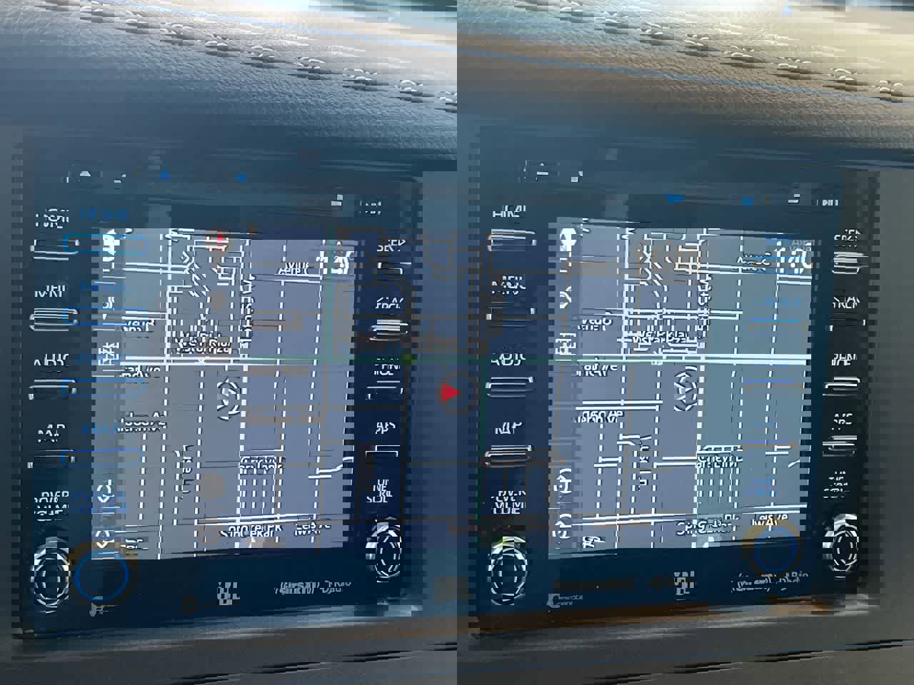 Used 2020 Toyota Sienna SE w/ SE Preferred Package image 18