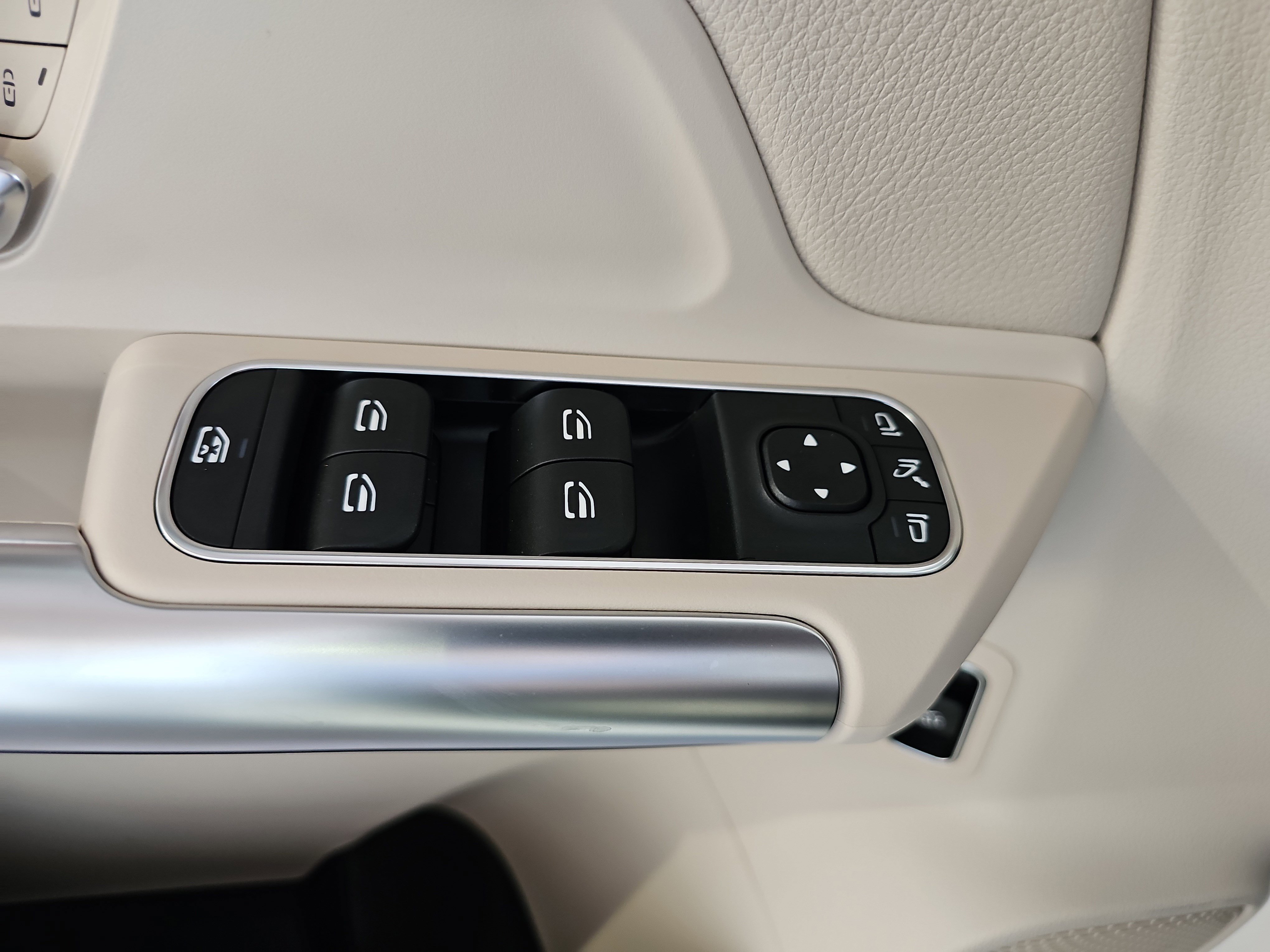 Certified 2026 Mercedes-Benz GLA 250 image 28