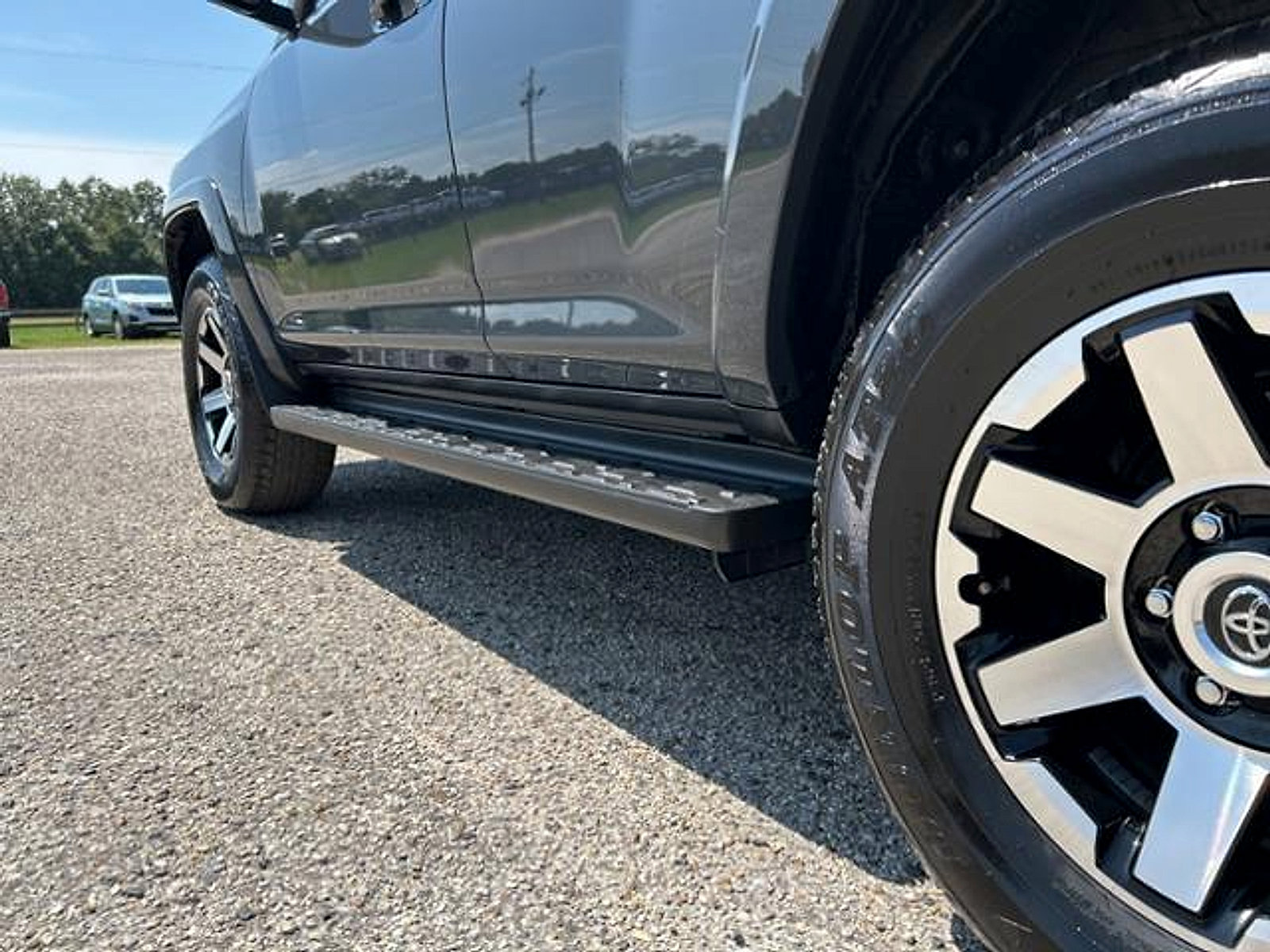 Used 2024 Toyota 4Runner TRD Off-Road Premium image 9