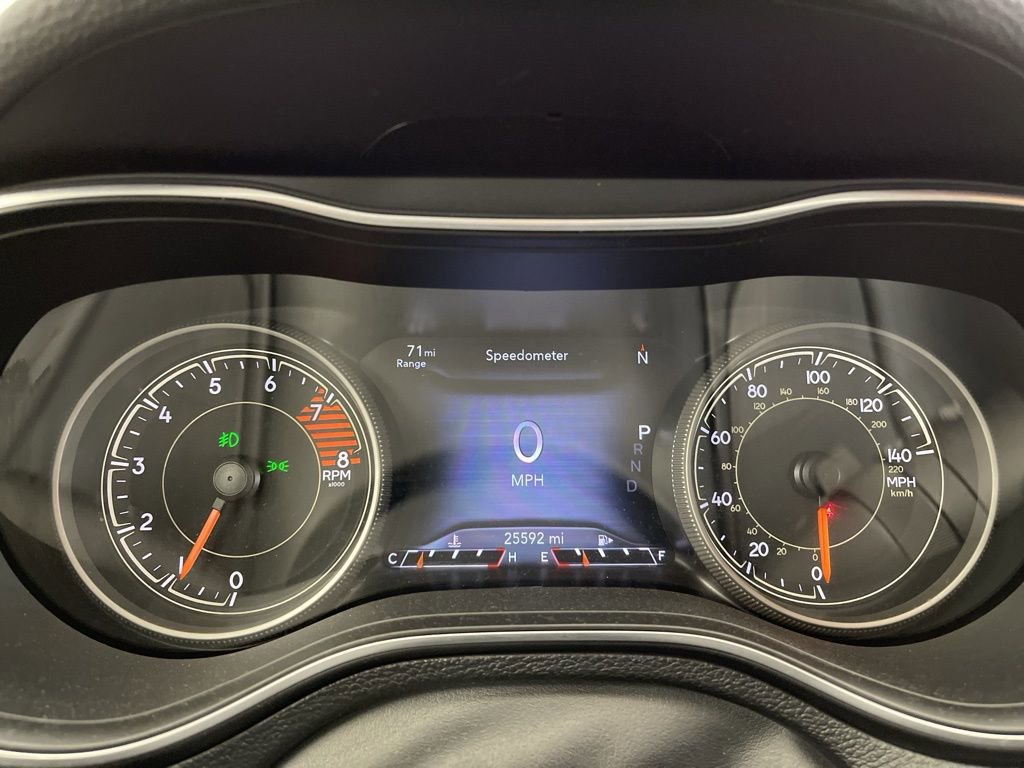 Used 2021 Jeep Cherokee Latitude Lux w/ Comfort/Convenience Group image 11