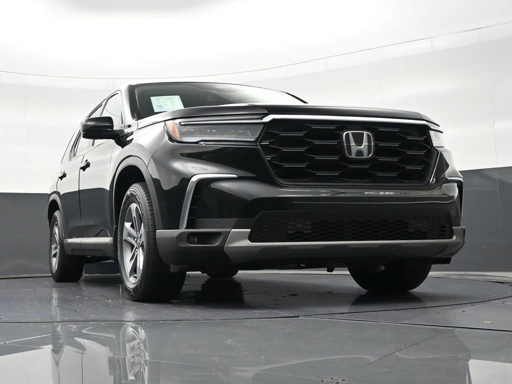 Used 2025 Honda Pilot EX-L image 25