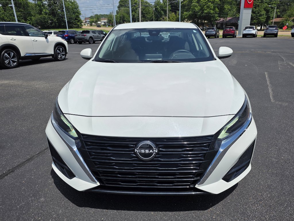 Used 2023 Nissan Altima 2.5 SV image 8