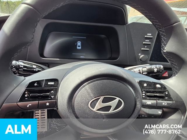 Used 2025 Hyundai Elantra Sport image 22