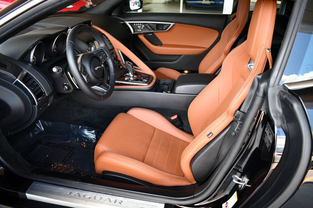 Used 2018 Jaguar F-TYPE Coupe RWD image 34