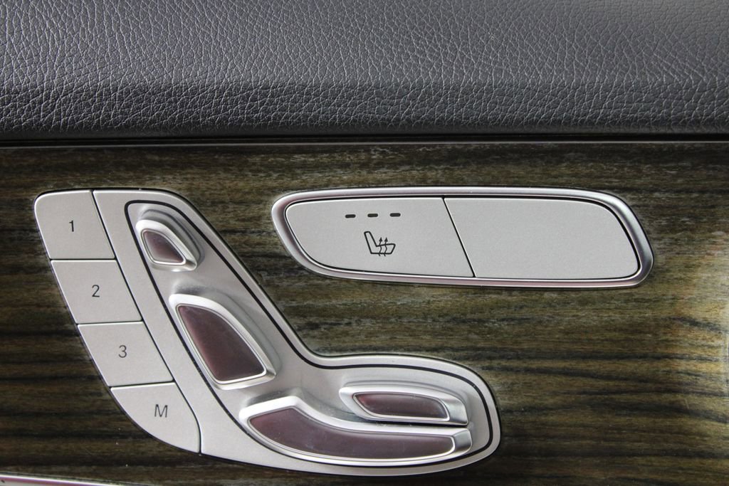 Used 2016 Mercedes-Benz C 300 Sedan image 24