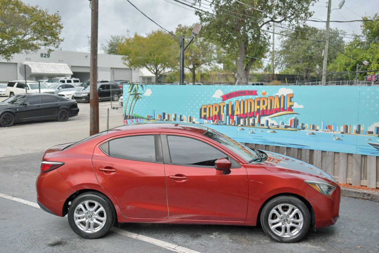 Used 2017 Toyota Yaris iA FWD image 40
