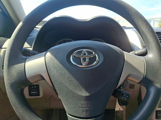 Used 2011 Toyota Corolla LE FWD image 17