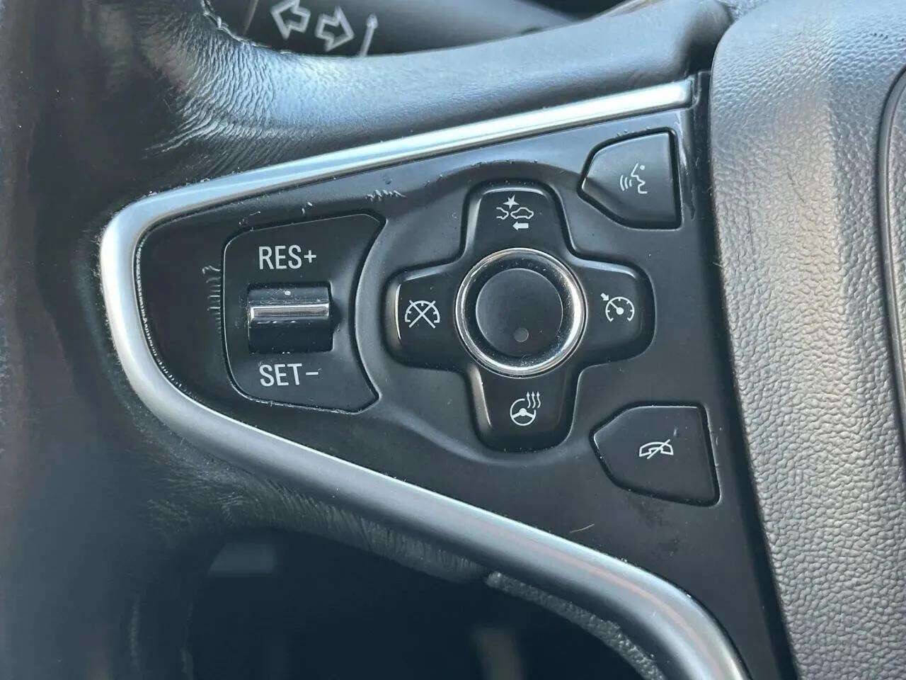 Used 2016 Buick Regal Premium w/ Driver Confidence Package #1 image 10