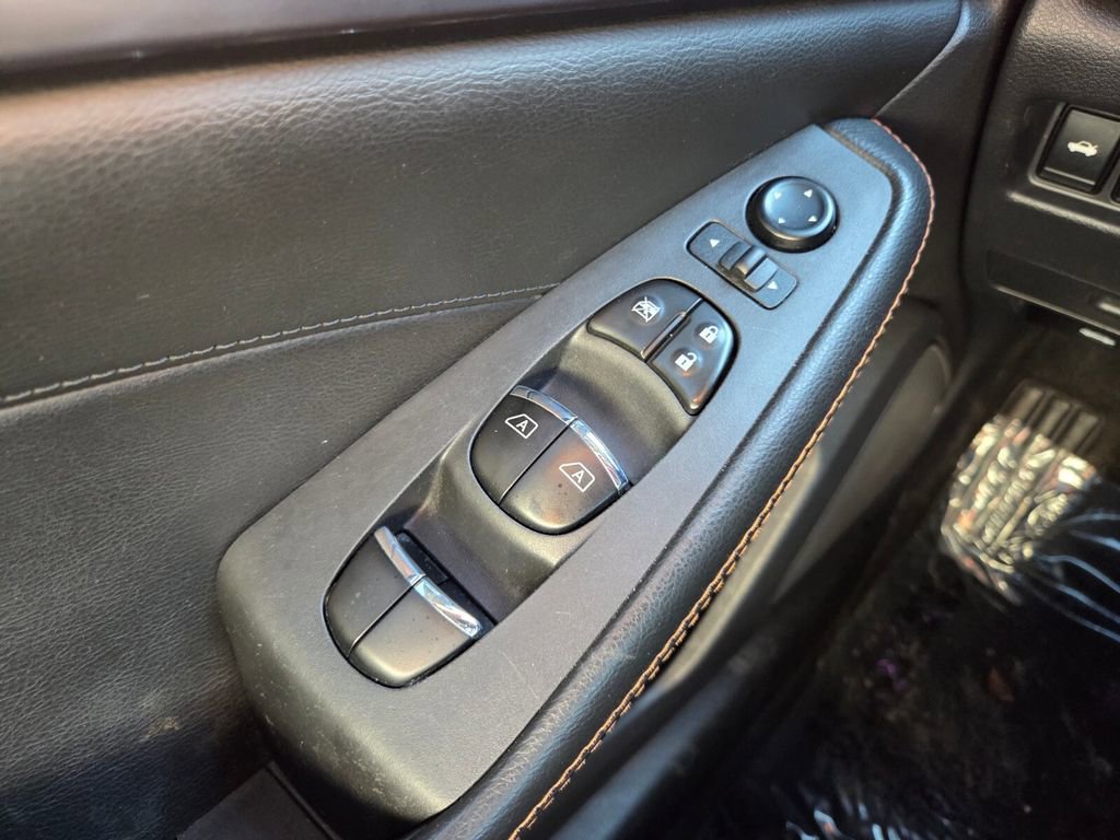 Used 2022 Nissan Maxima SR w/ Sport Mat Group image 22