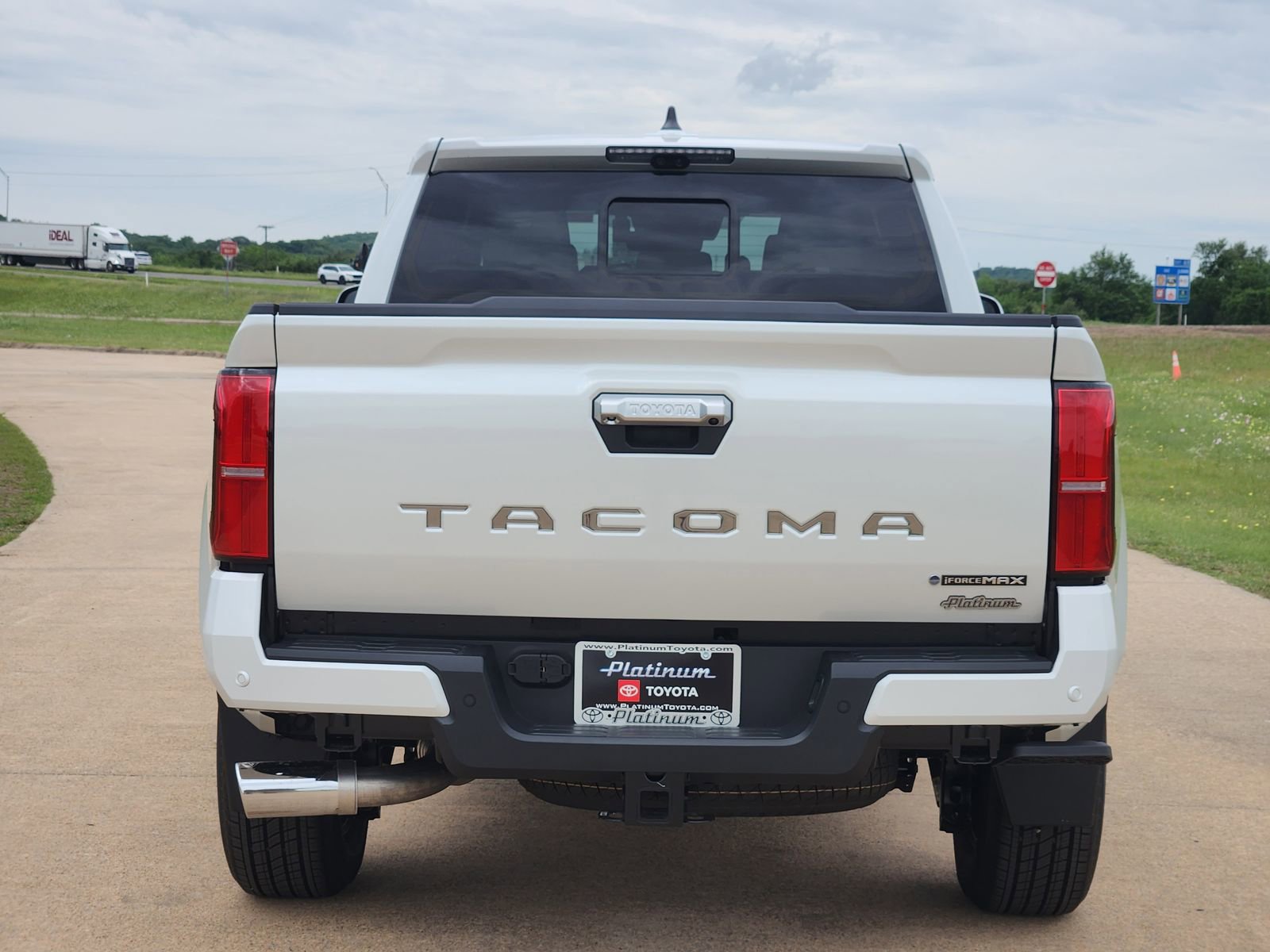 New 2026 Toyota Tacoma Limited AWD/4WD image 8