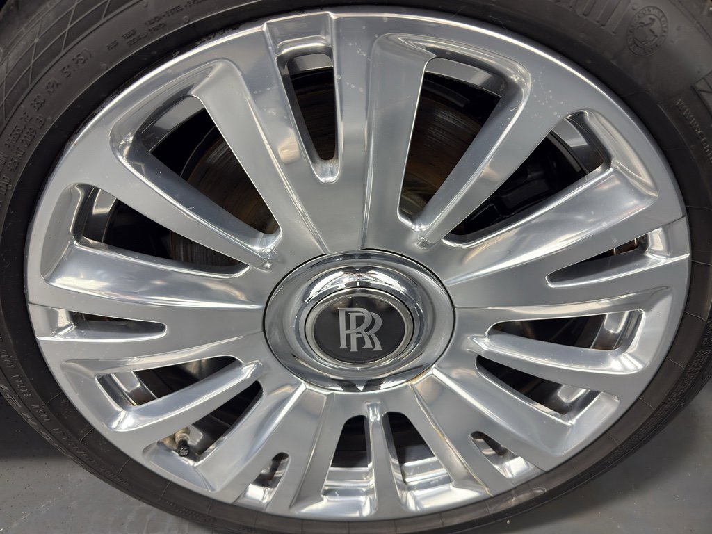 Used 2019 Rolls-Royce Ghost image 36