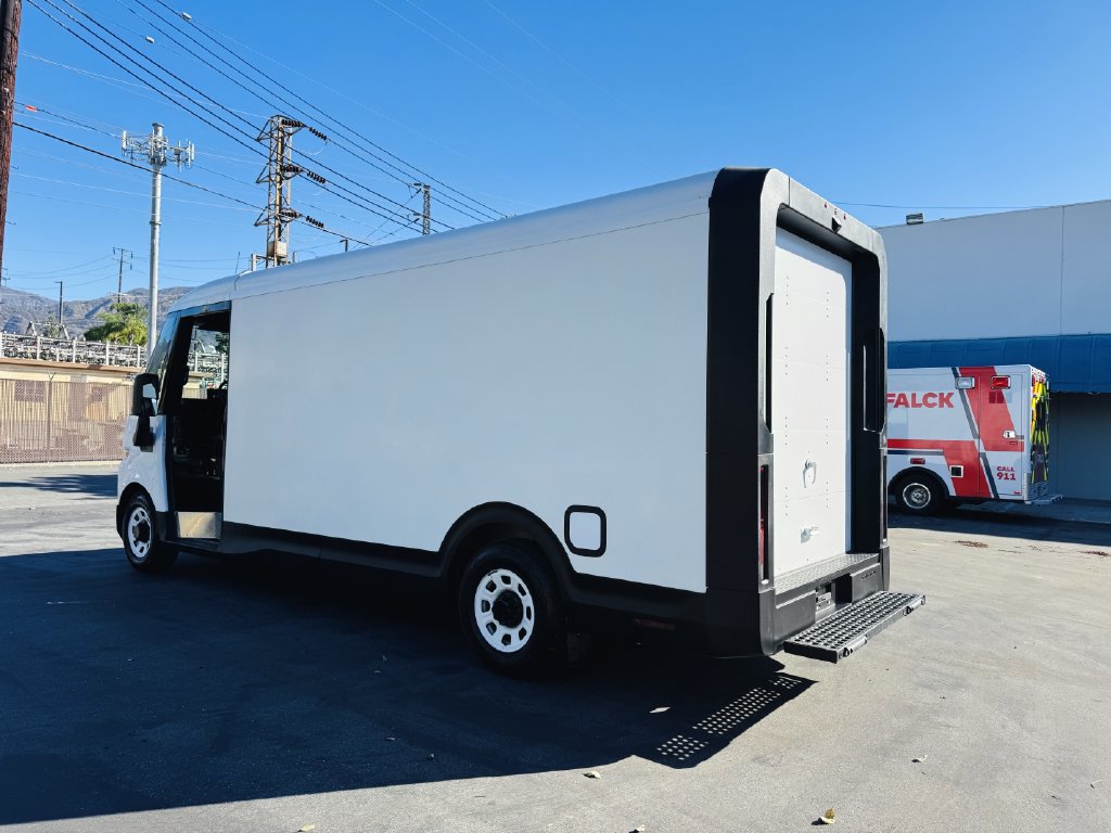 Used 2024 Chevrolet Brightdrop 600 w/ Commercial Equipment Package AWD/4WD image 23