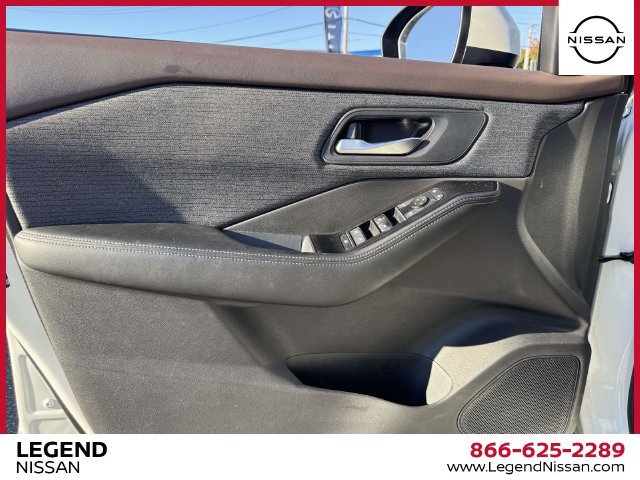 Certified 2023 Nissan Rogue SV AWD/4WD image 17