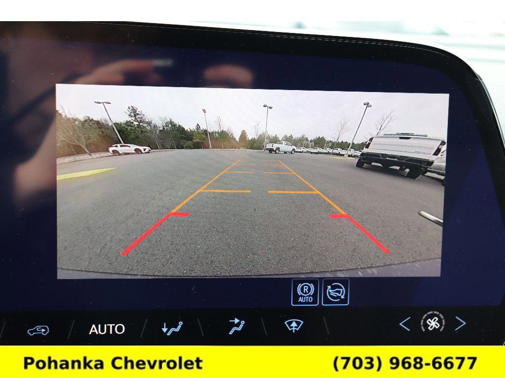 New 2026 Chevrolet Equinox EV LT FWD image 17