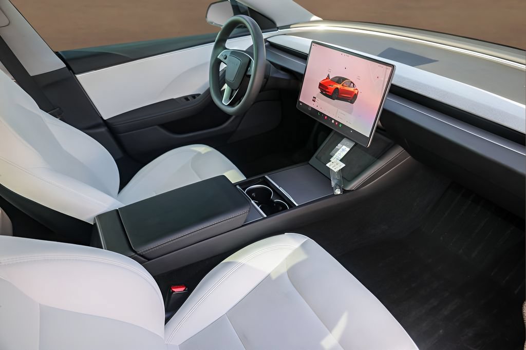 Used 2025 Tesla Model 3 RWD image 26