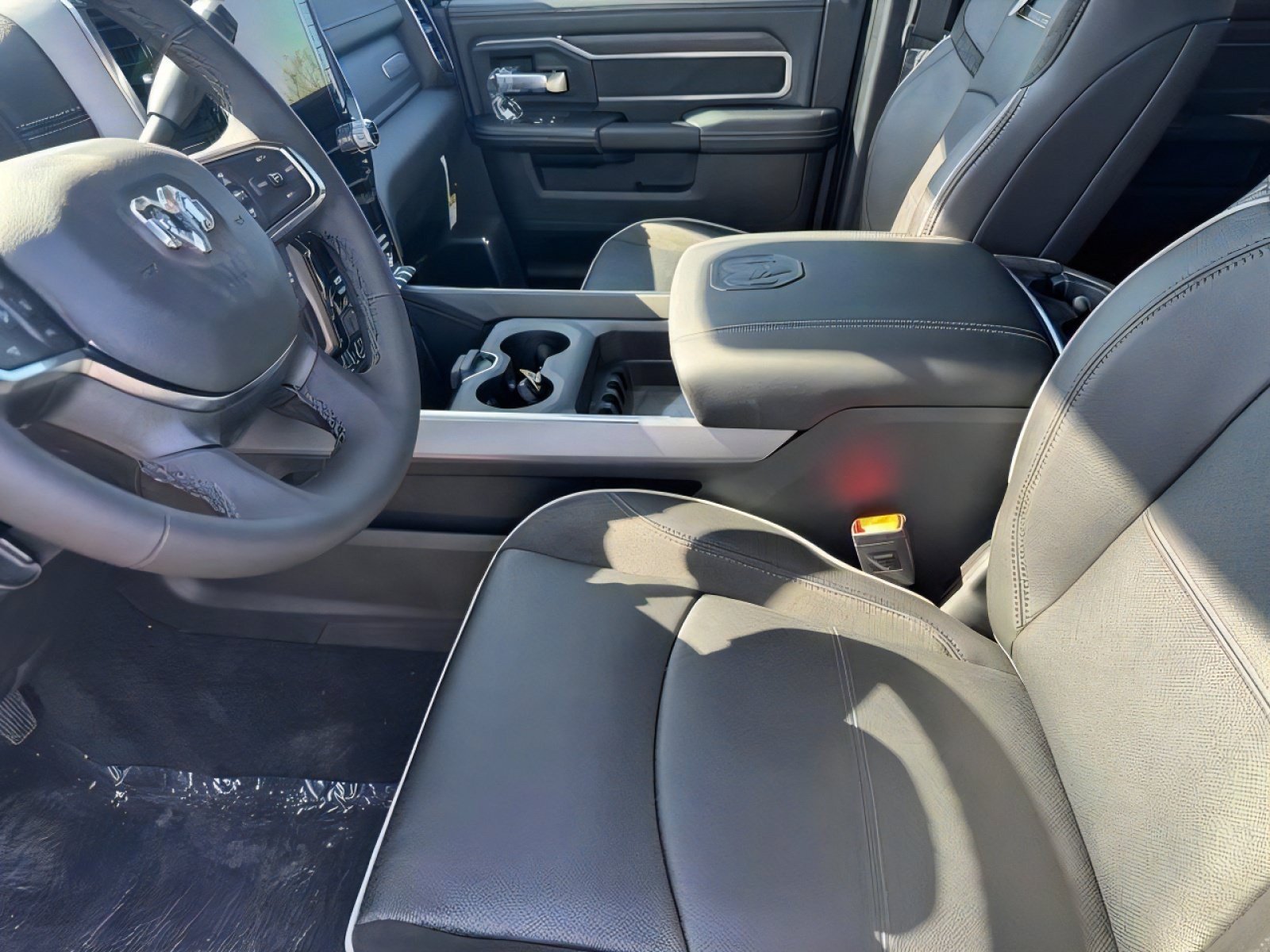 New 2026 RAM 2500 Laramie w/ Night Edition AWD/4WD image 11