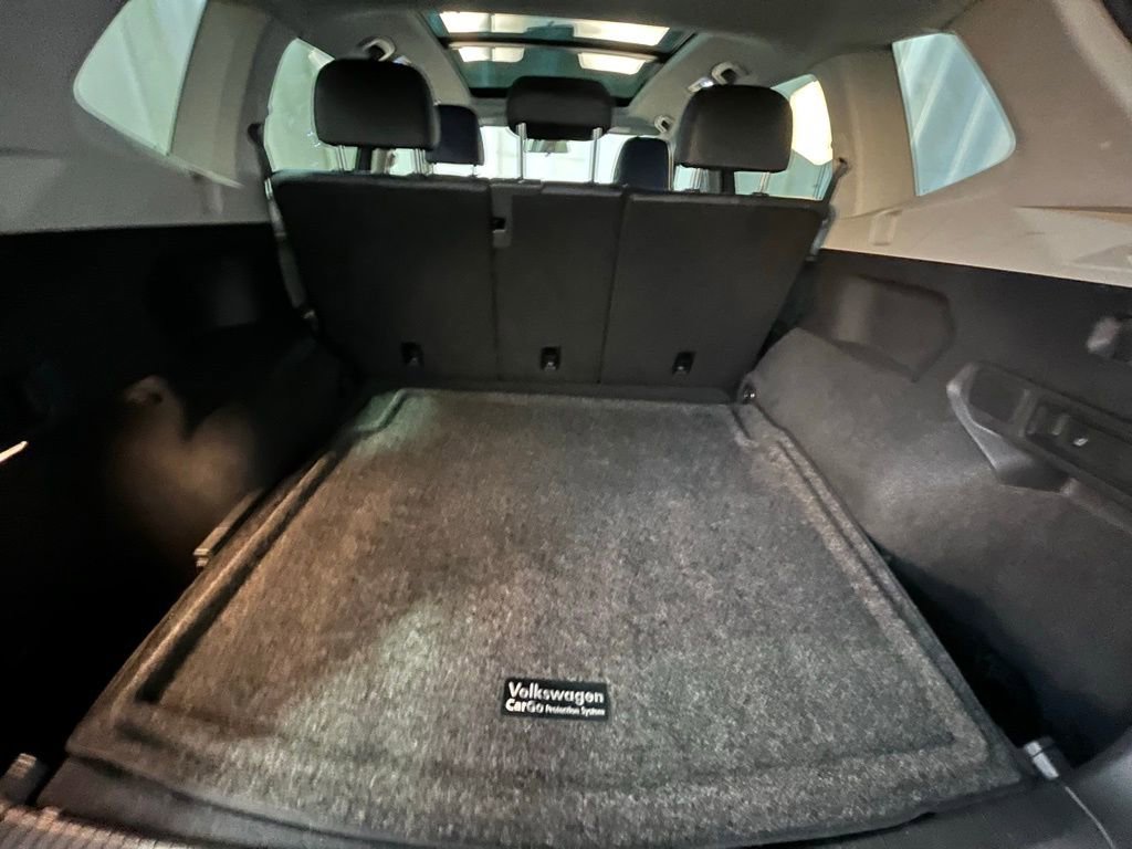 Used 2019 Volkswagen Tiguan S image 29