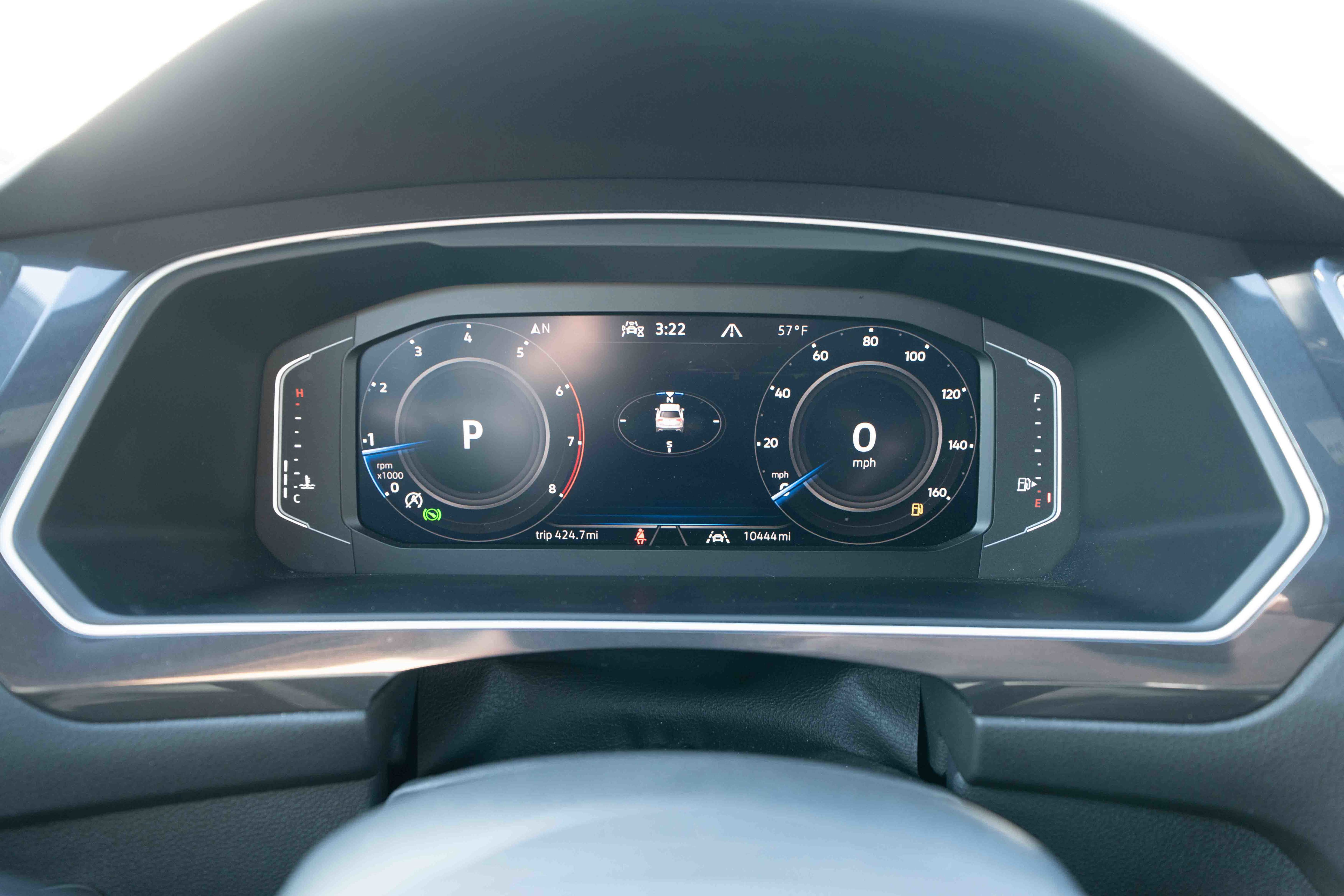 Used 2024 Volkswagen Tiguan SEL R-Line image 16