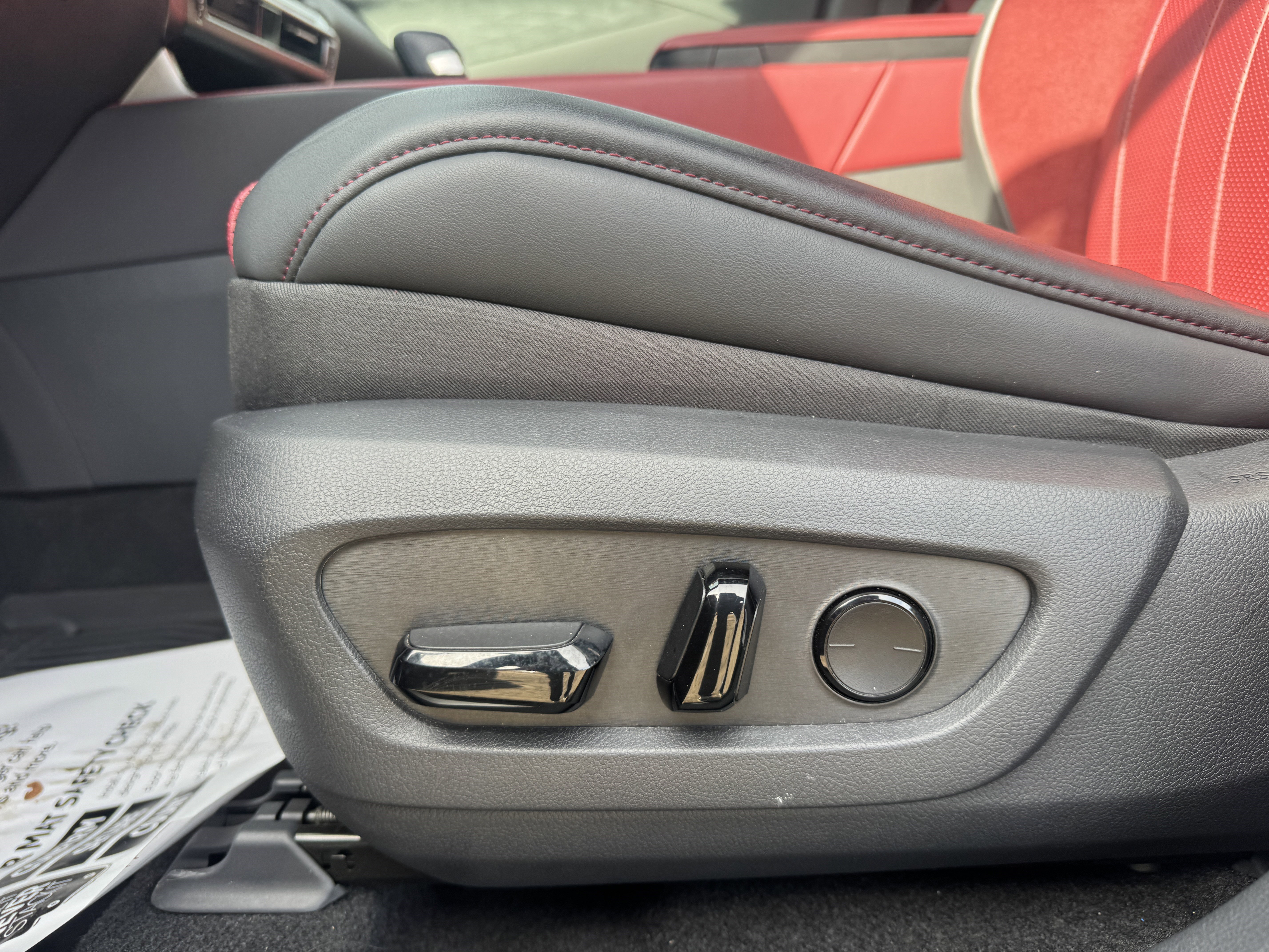 Used 2023 Lexus RX 500h F Sport w/ Accessory Package (Z1) image 12