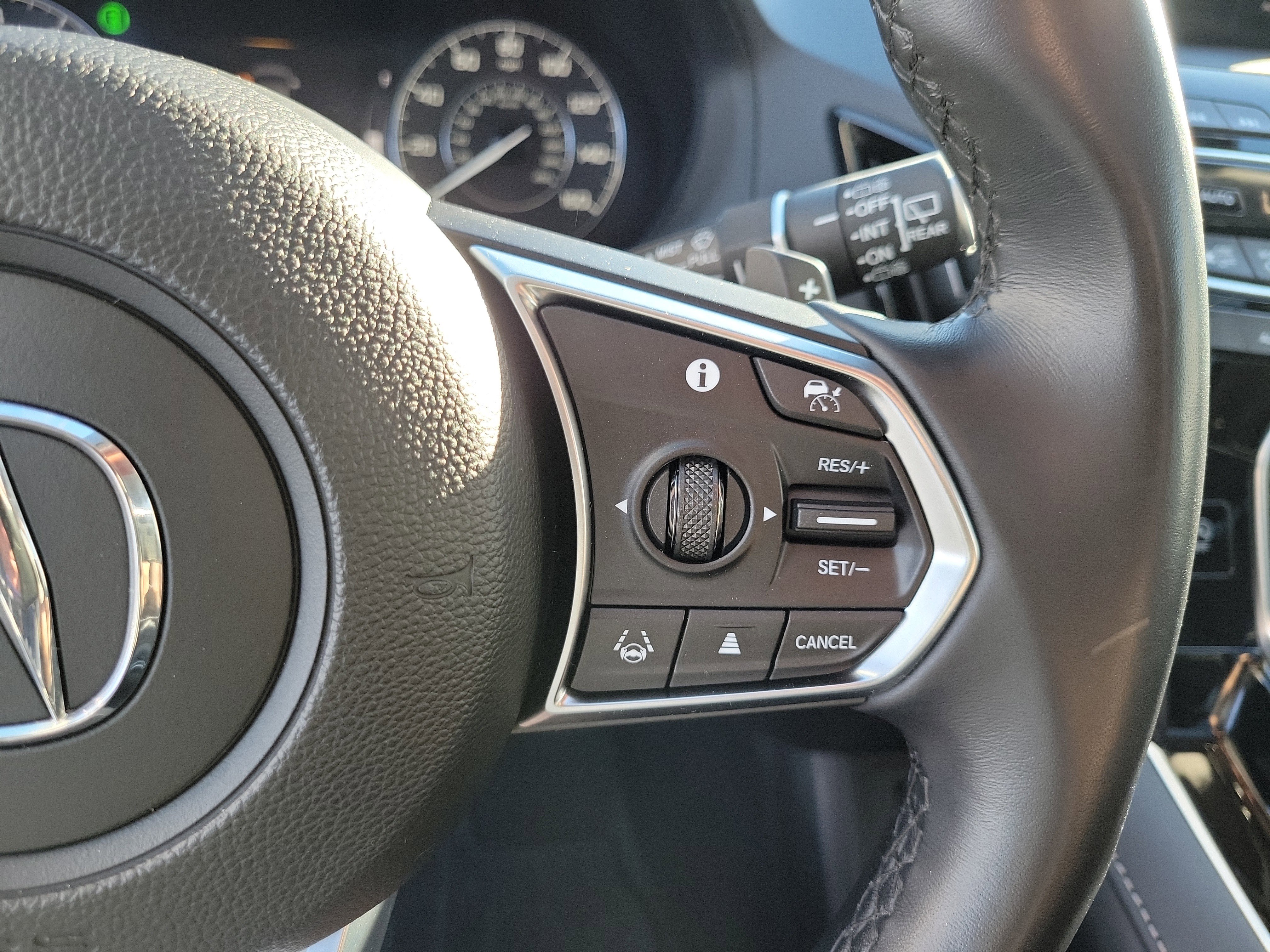 Used 2022 Acura RDX FWD w/ Technology Package image 7