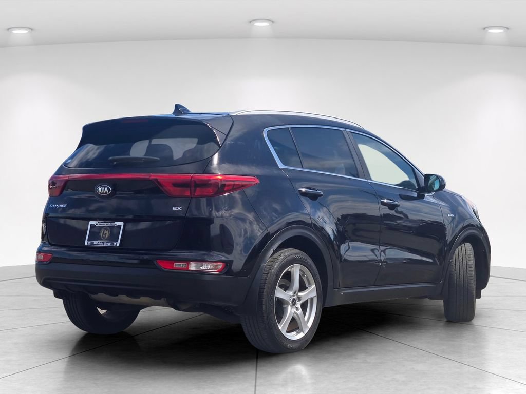 Used 2017 Kia Sportage EX AWD/4WD image 3