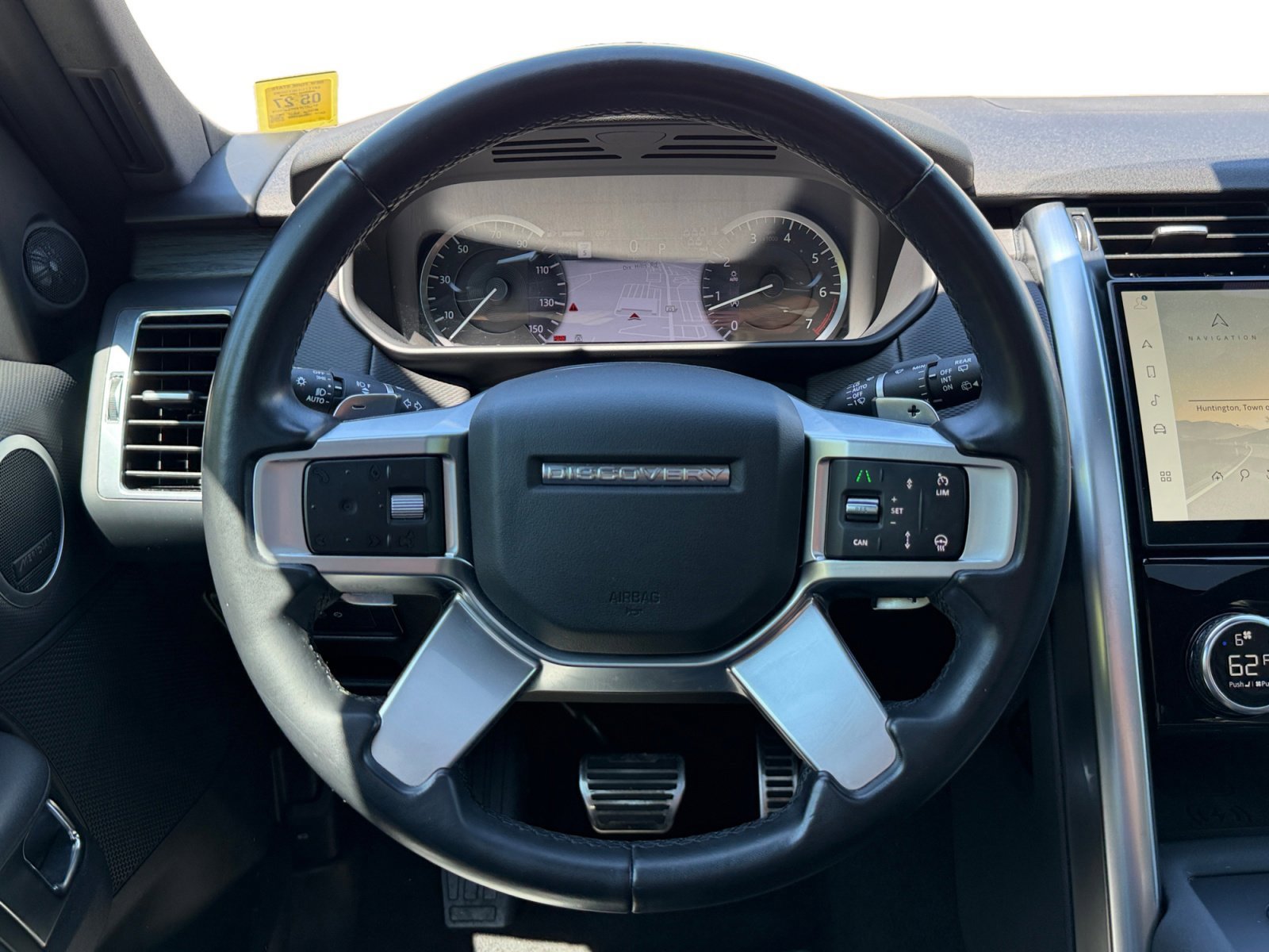 Used 2023 Land Rover Discovery S R-Dynamic AWD/4WD image 11