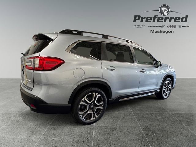Used 2023 Subaru Ascent Limited w/ Technology Package image 17