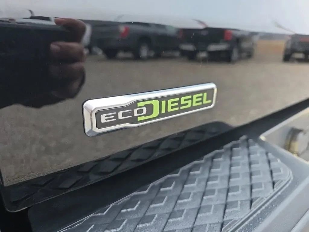 Used 2023 Jeep Gladiator Overland image 11