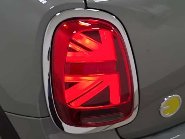 Certified 2023 MINI Cooper SE image 27