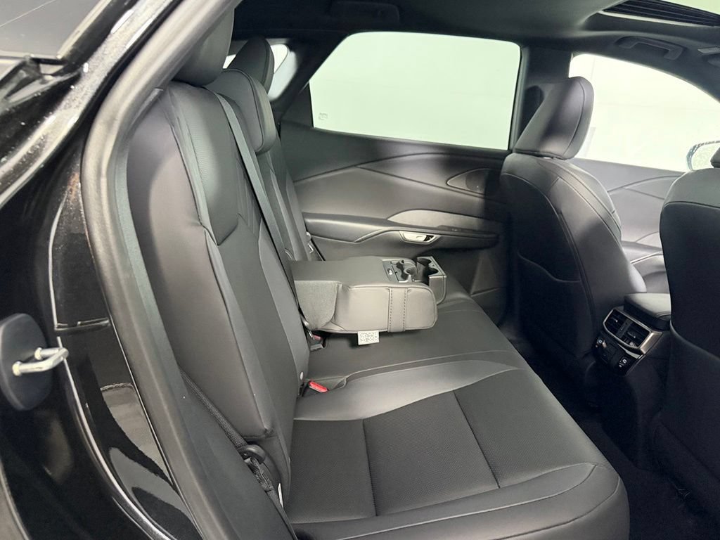 Used 2025 Lexus RX 350 FWD w/ Technology Package image 19