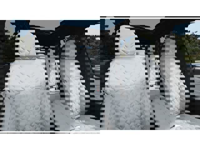 New 2025 BMW X5 xDrive50e w/ M Sport Package image 21