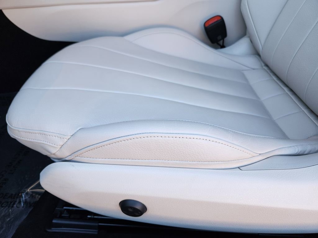 Certified 2026 Mercedes-Benz CLE 300 4MATIC Cabriolet image 23