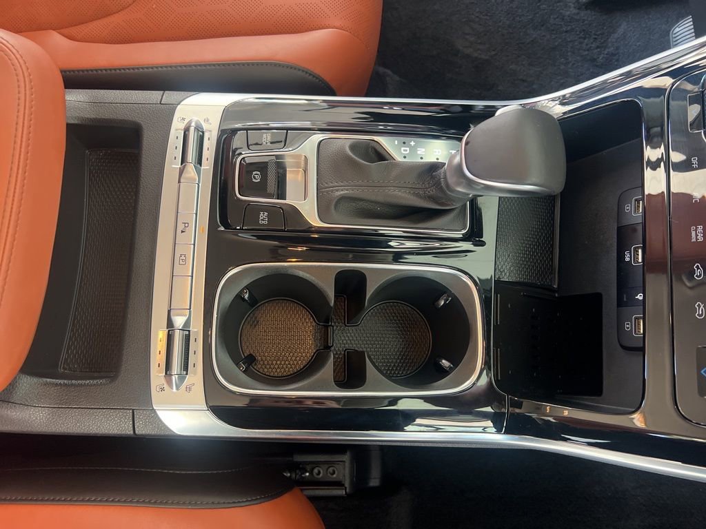 Certified 2024 Kia Carnival SX image 22