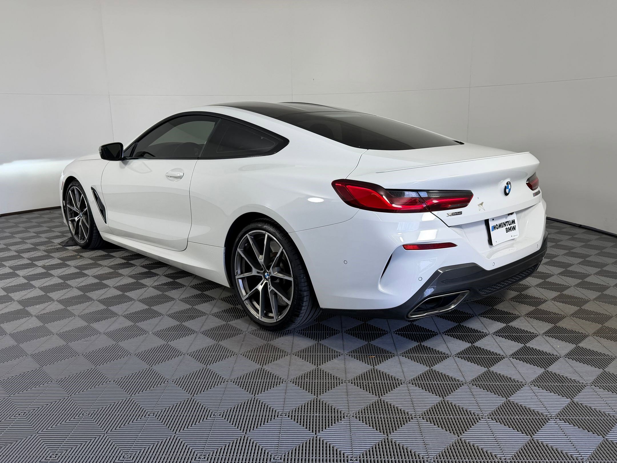 Used 2019 BMW M850i xDrive Coupe w/ Comfort Seating Package image 3
