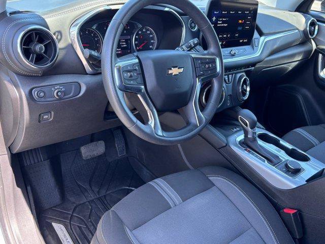 Used 2024 Chevrolet Blazer LT w/ Convenience Package FWD image 15