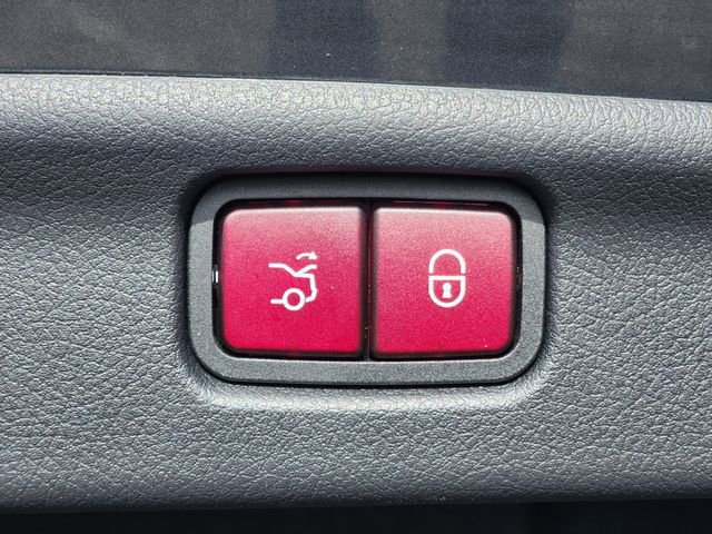 Certified 2023 Mercedes-Benz C 300 4MATIC Sedan image 18