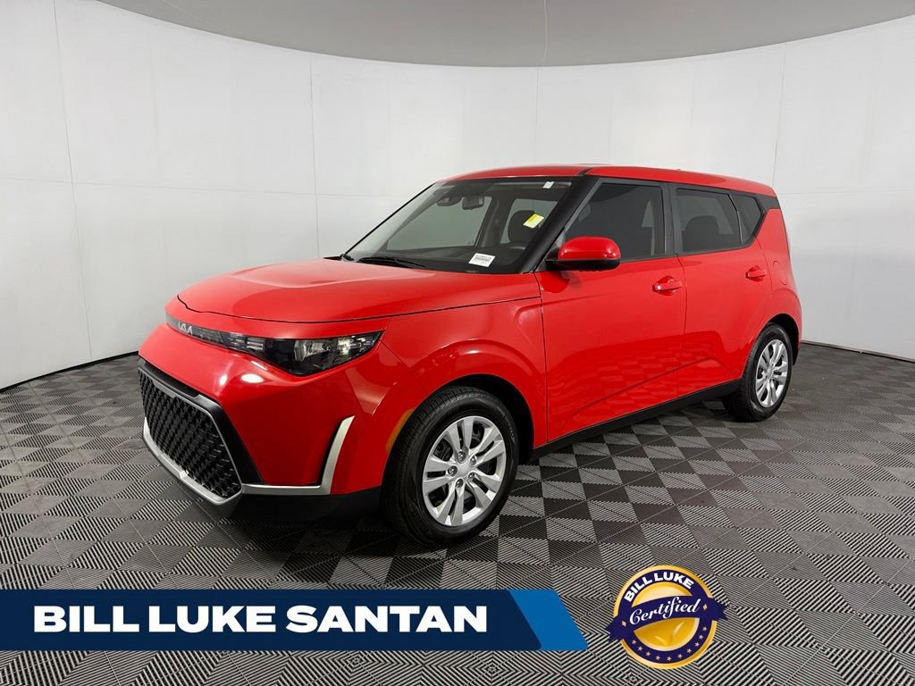 Used 2023 Kia Soul LX FWD image 1