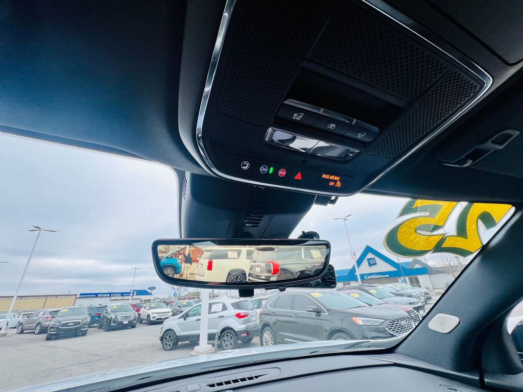 Used 2025 Buick Enclave Avenir w/ Super Cruise Package image 44