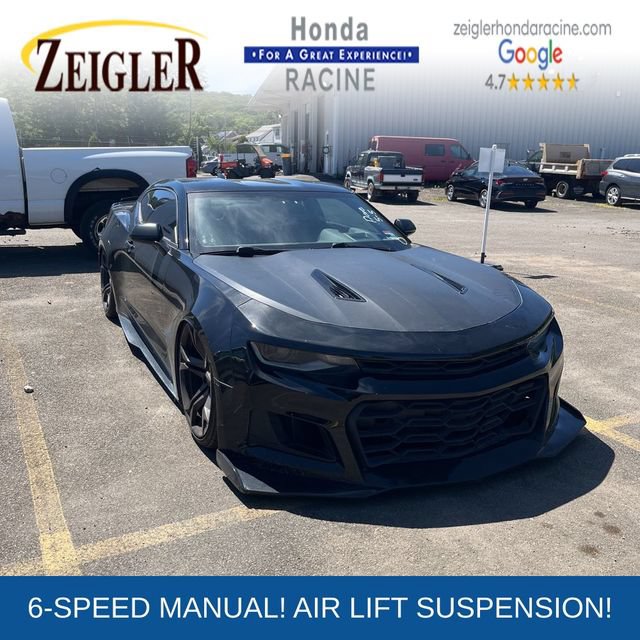 Used 2018 Chevrolet Camaro SS RWD image 1