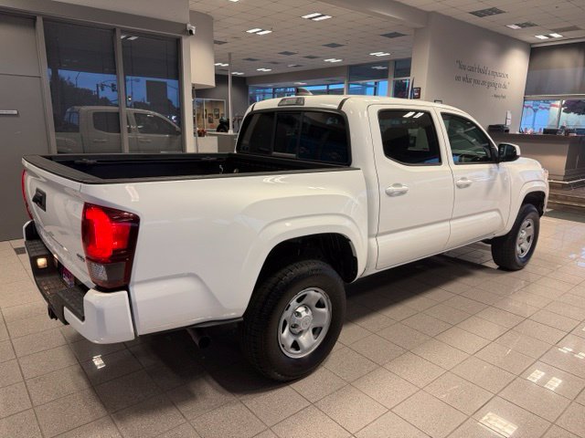 Used 2021 Toyota Tacoma SR AWD/4WD image 4