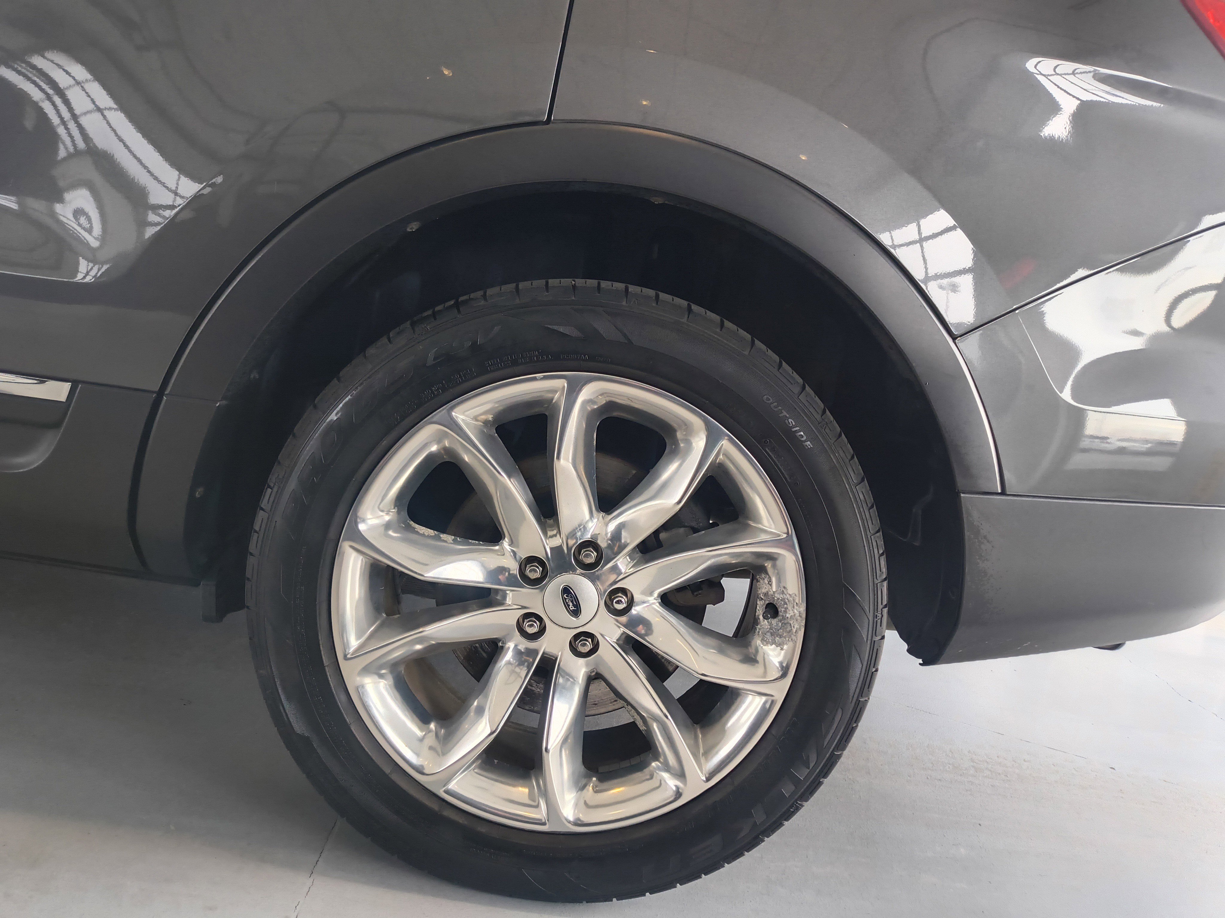 Used 2015 Ford Explorer XLT w/ Equipment Group 202B image 26