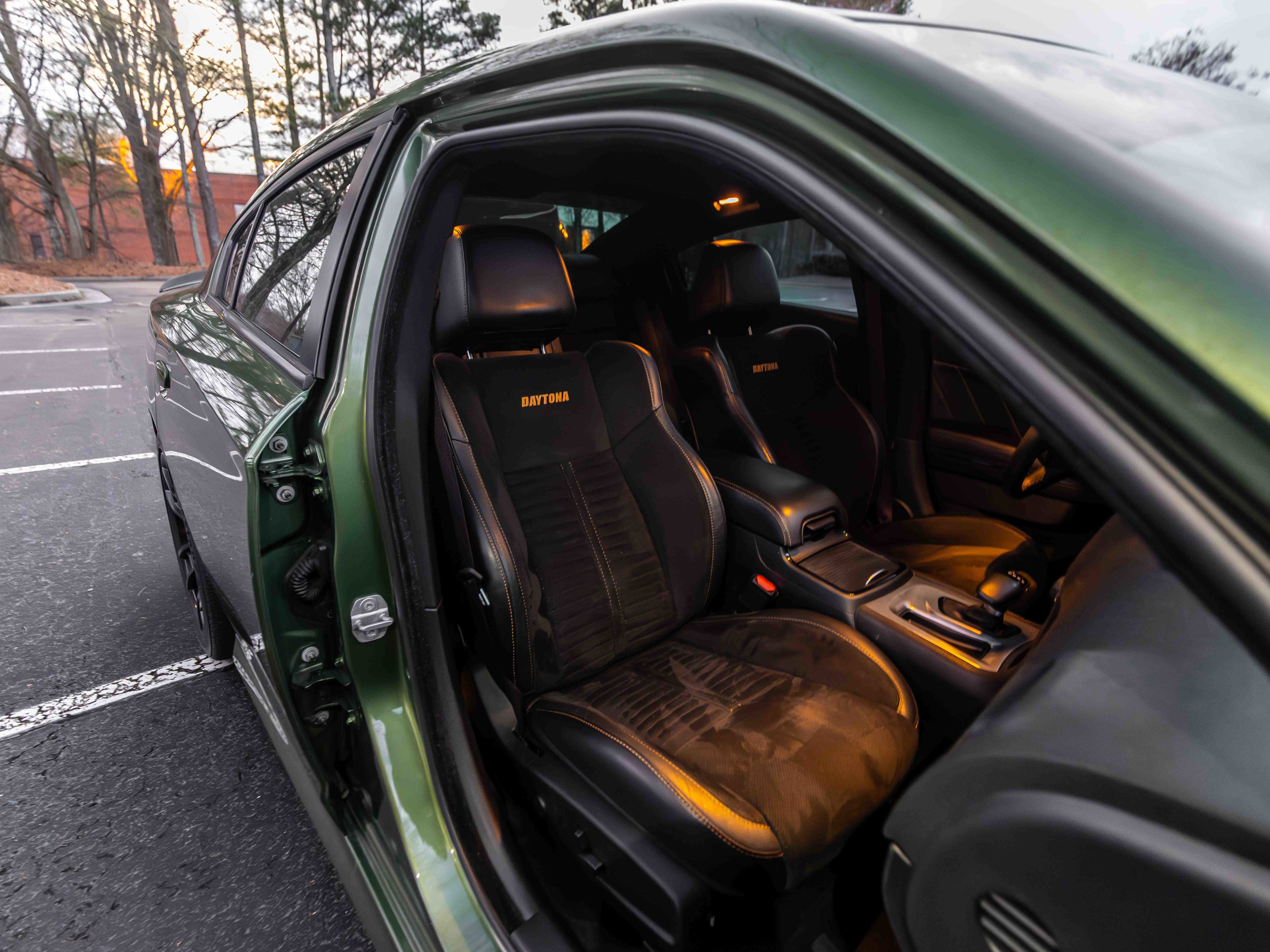 Used 2018 Dodge Charger R/T RWD image 13