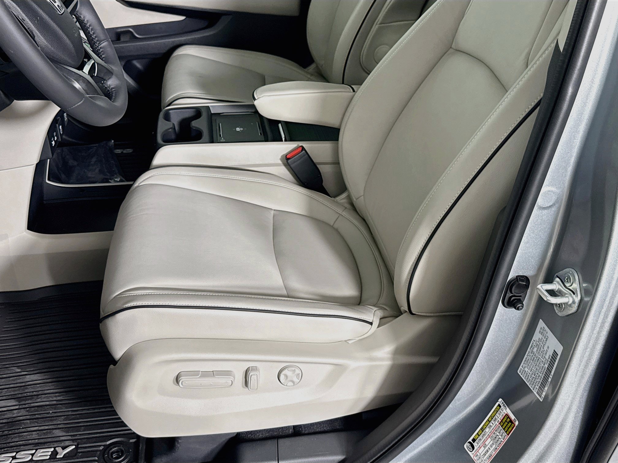 New 2027 Honda Odyssey Touring image 24