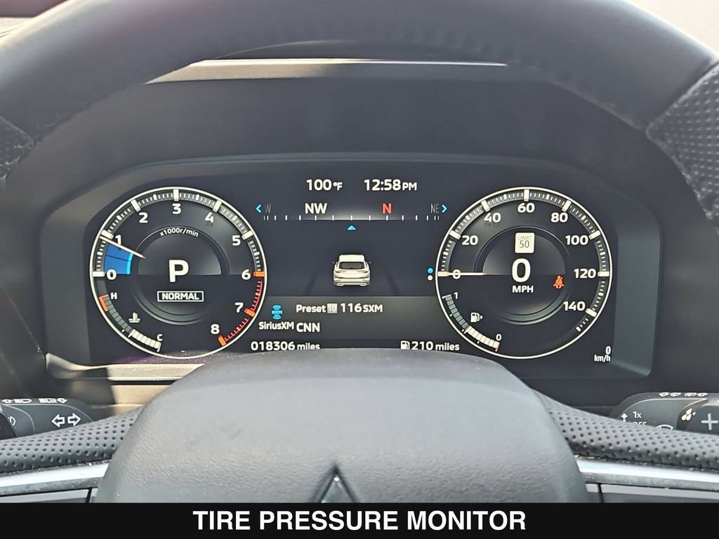 Used 2024 Mitsubishi Outlander SE Black Edition FWD image 27