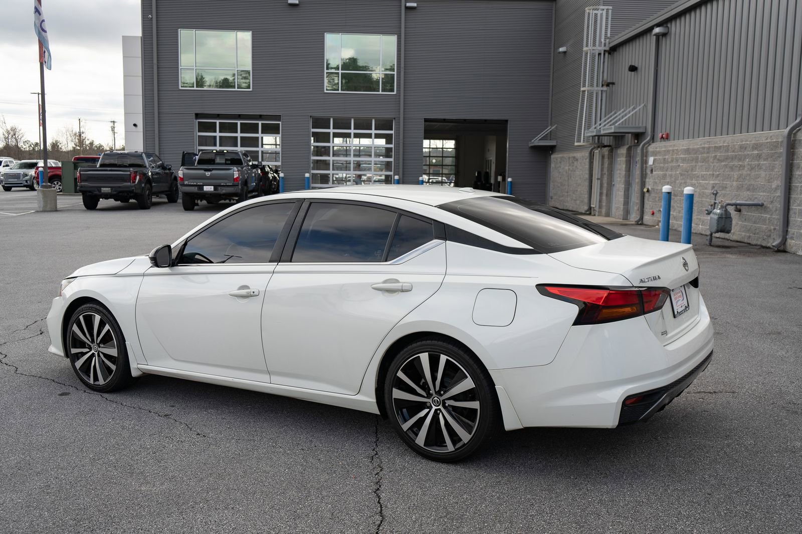 Used 2019 Nissan Altima 2.5 SR w/ SR Premium Package image 7