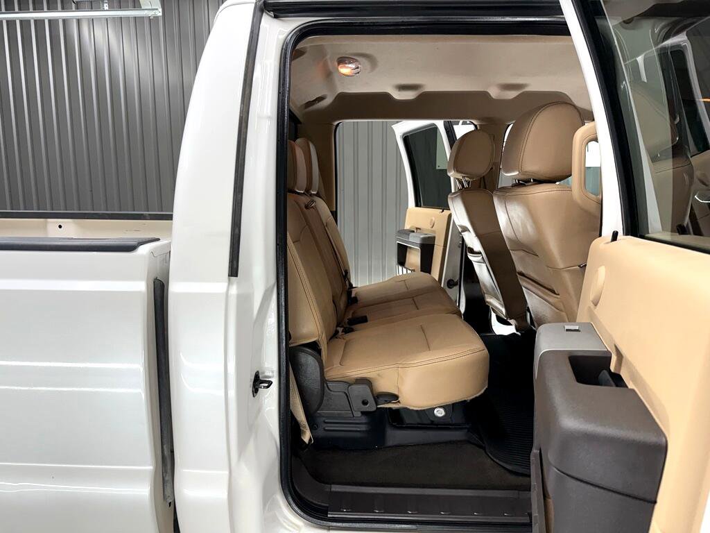 Used 2015 Ford F350 Lariat w/ Chrome Package image 32