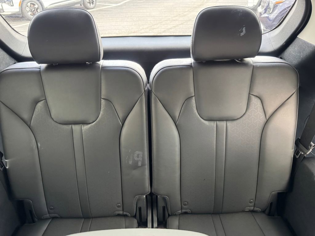 Used 2023 Kia Sorento S w/ Panoramic Sunroof Package image 14