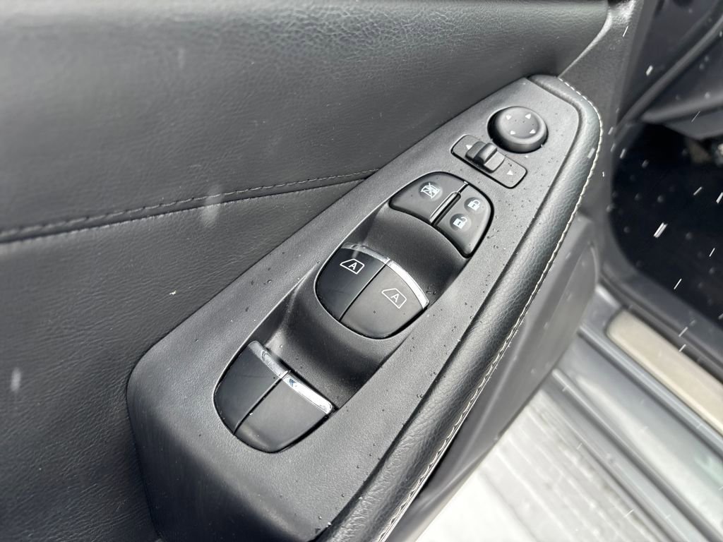 Used 2018 Nissan Maxima Platinum image 18